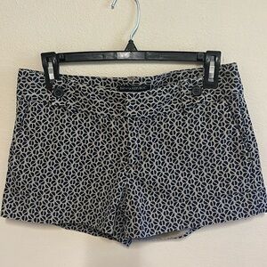 Banana Republic Ryan Fit geometric print shorts
